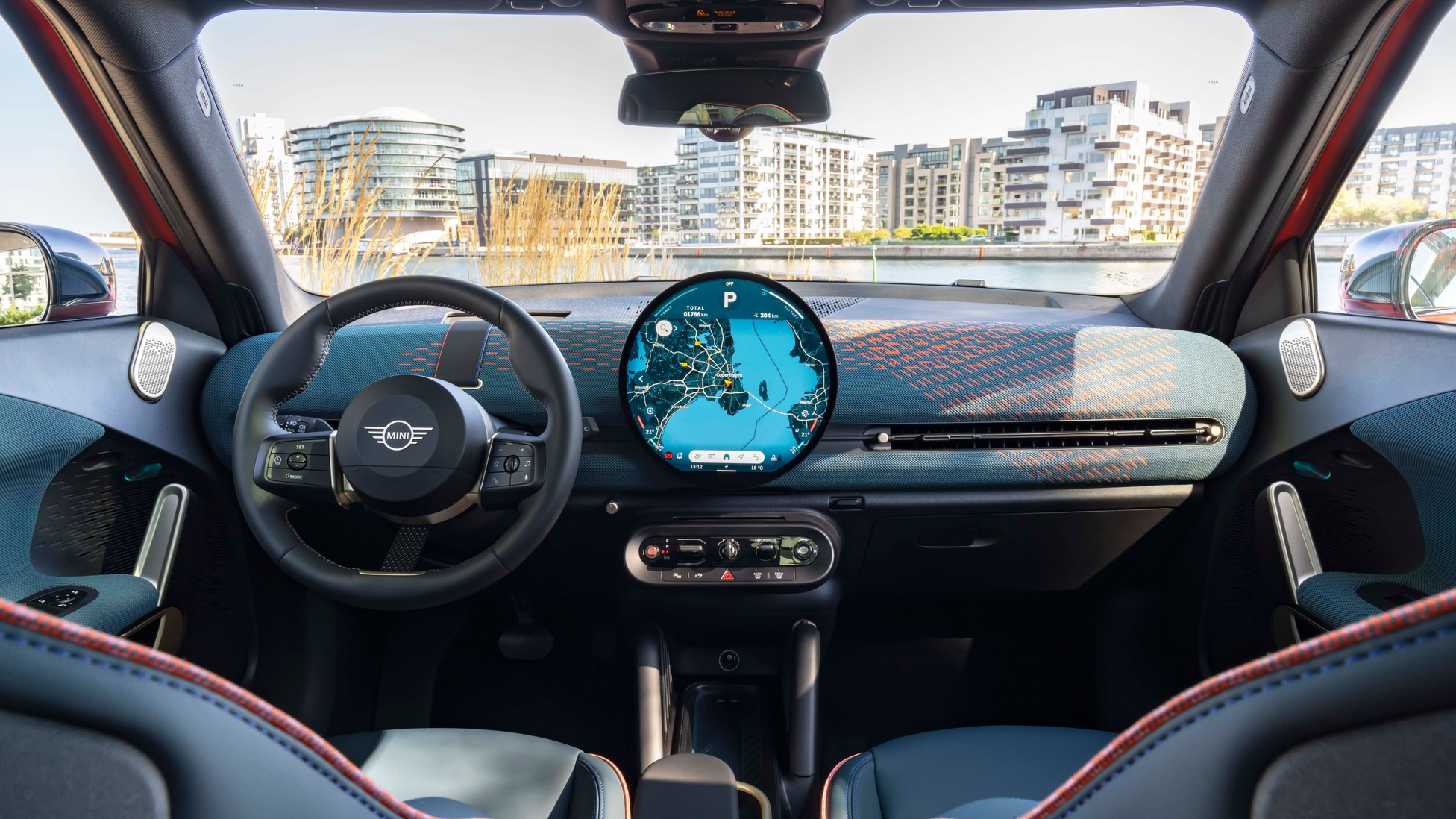 Mini Aceman Interior Layout & Technology | Top Gear