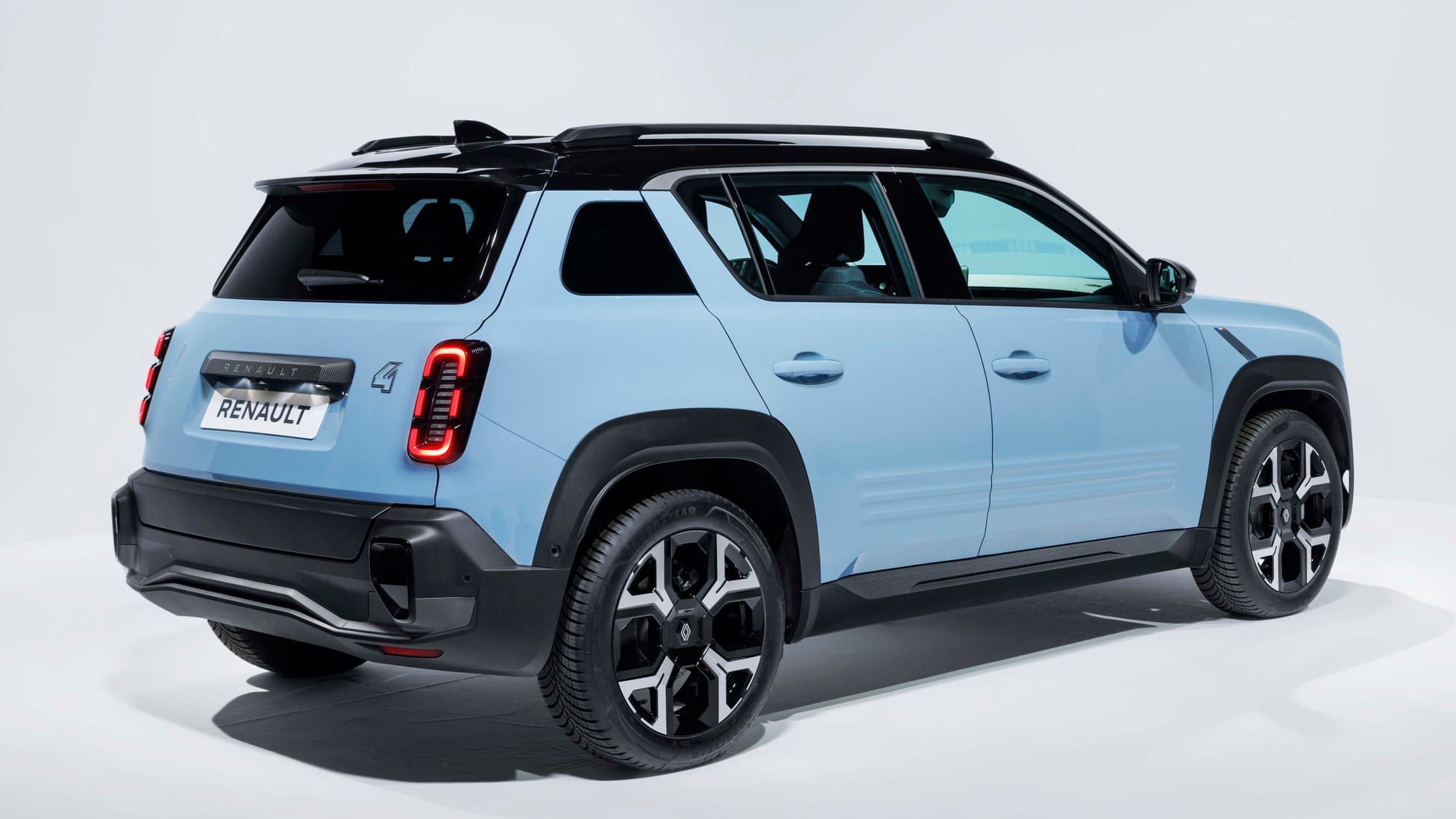 Renault design boss "the spiritual successor to the R4 is the Dacia