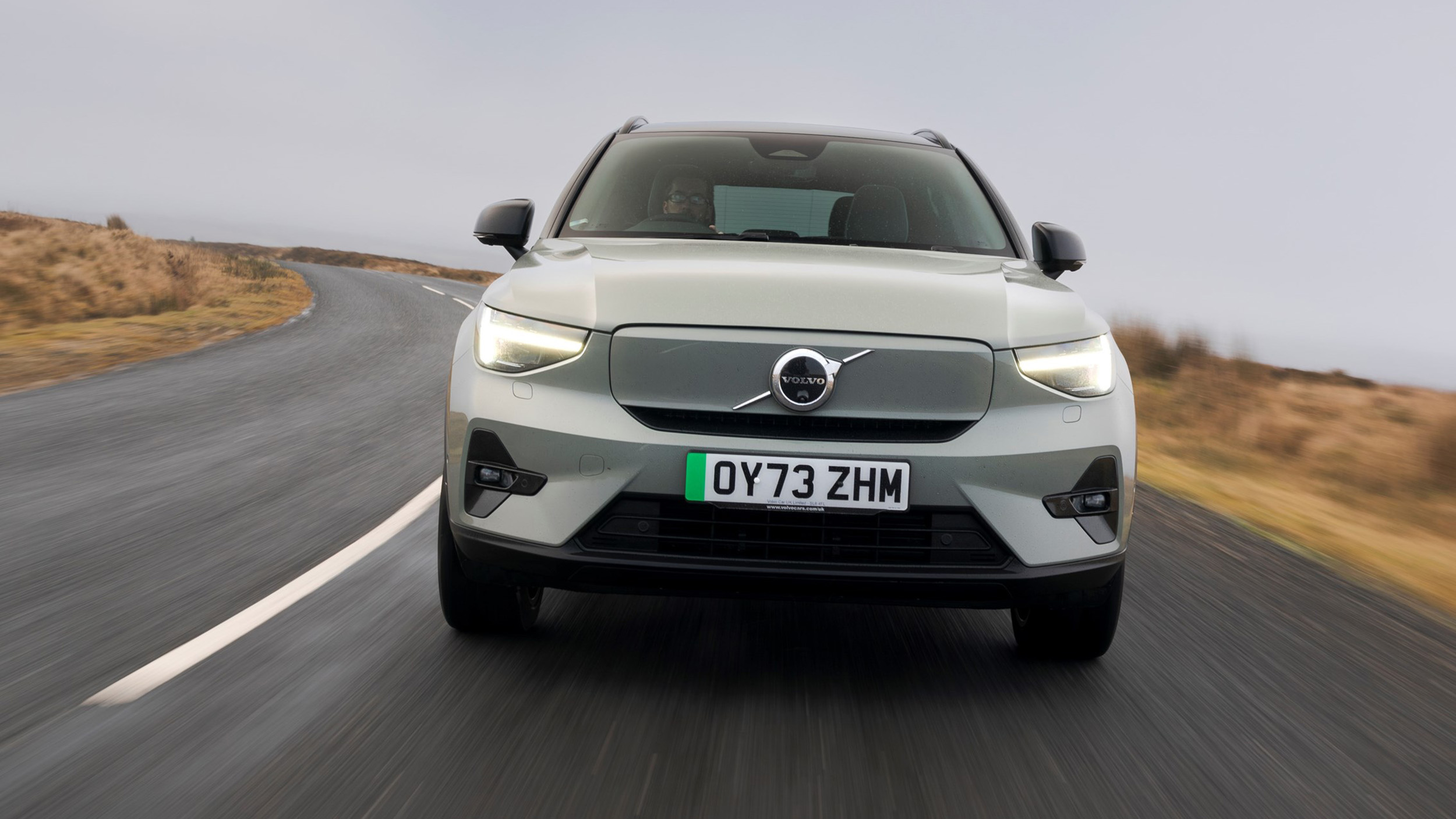 TopGear's Volvo EX40 review