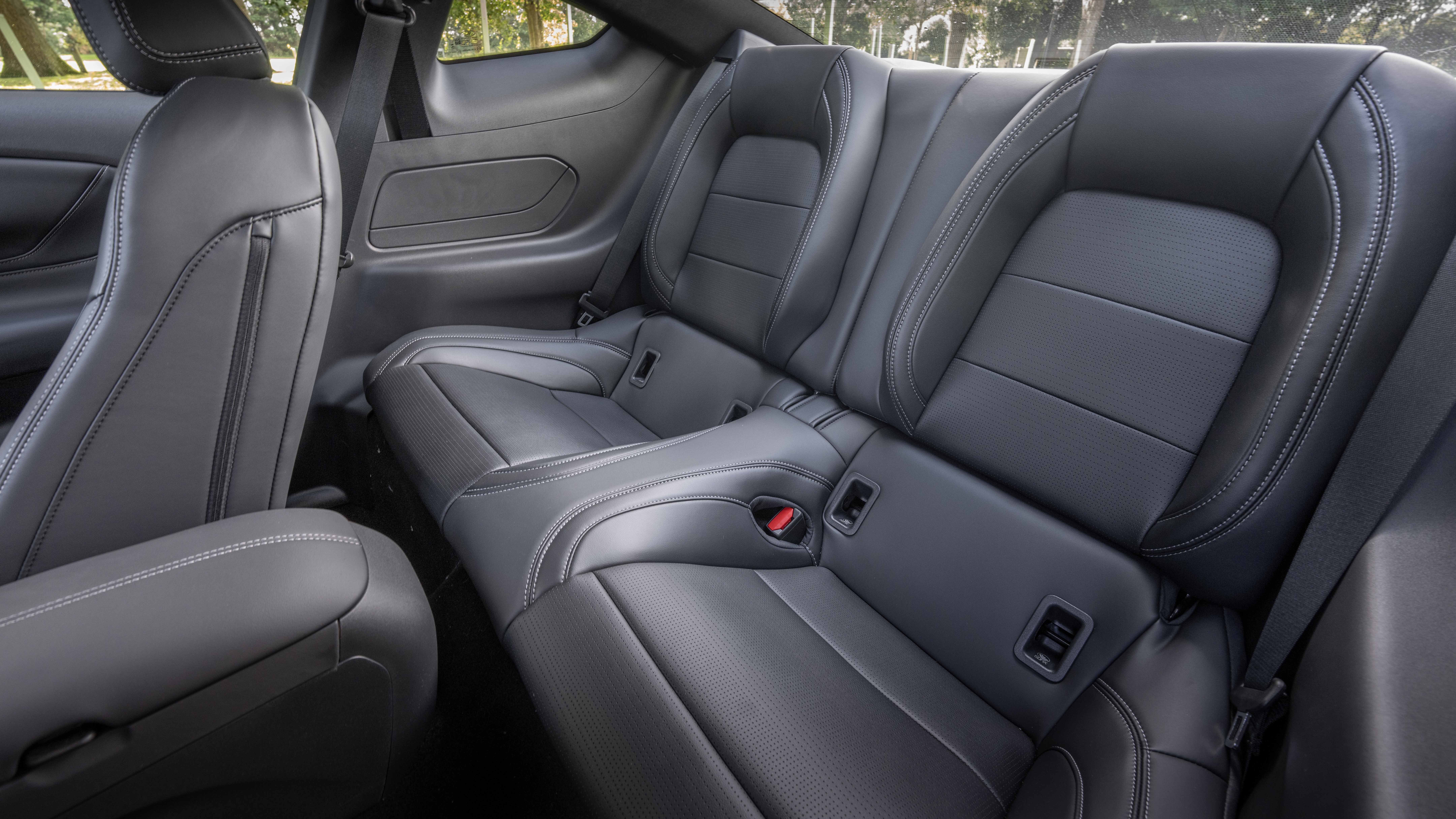 Mustang isofix outlet