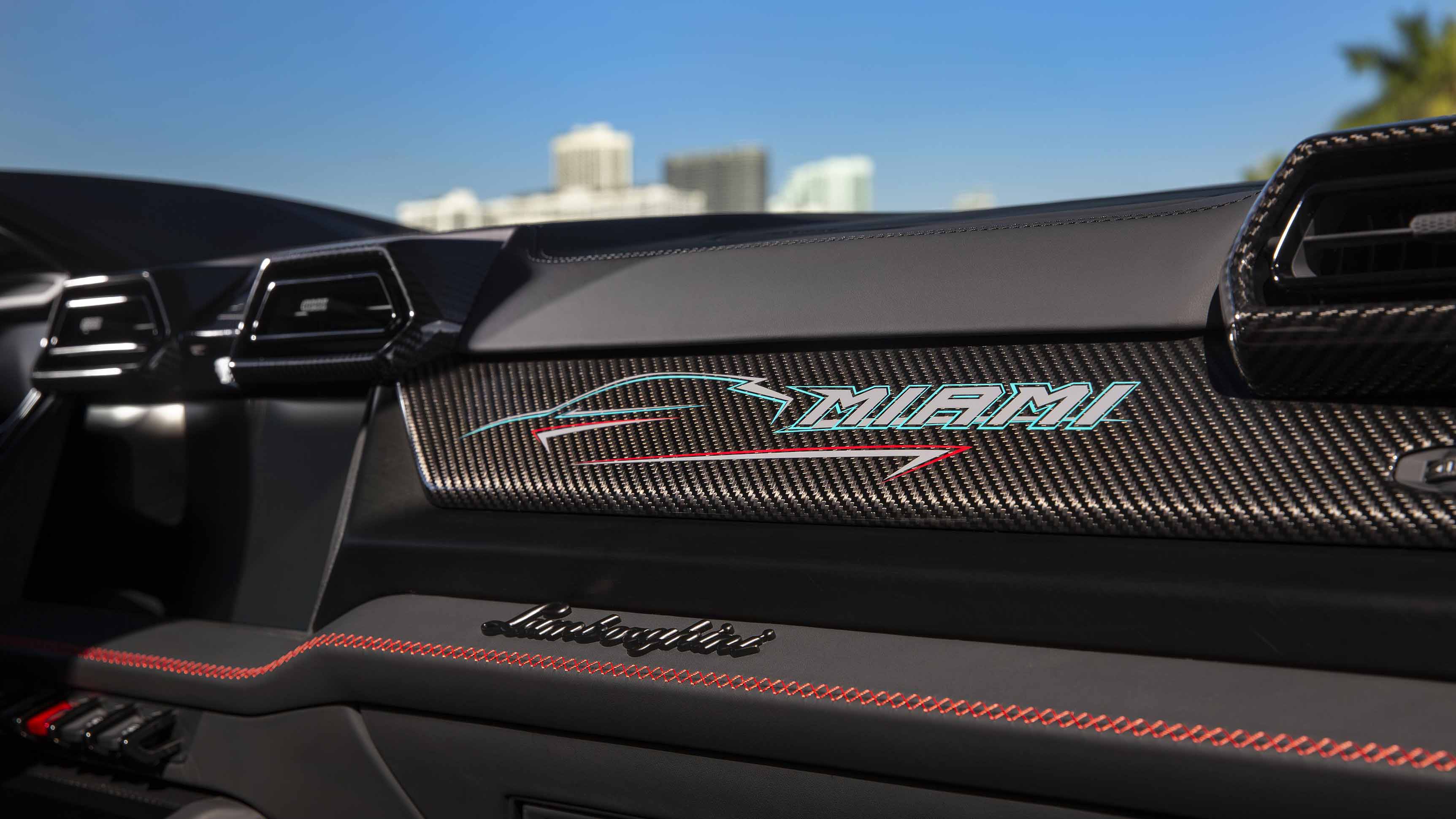 Lamborghini Urus Ad Personam Miami