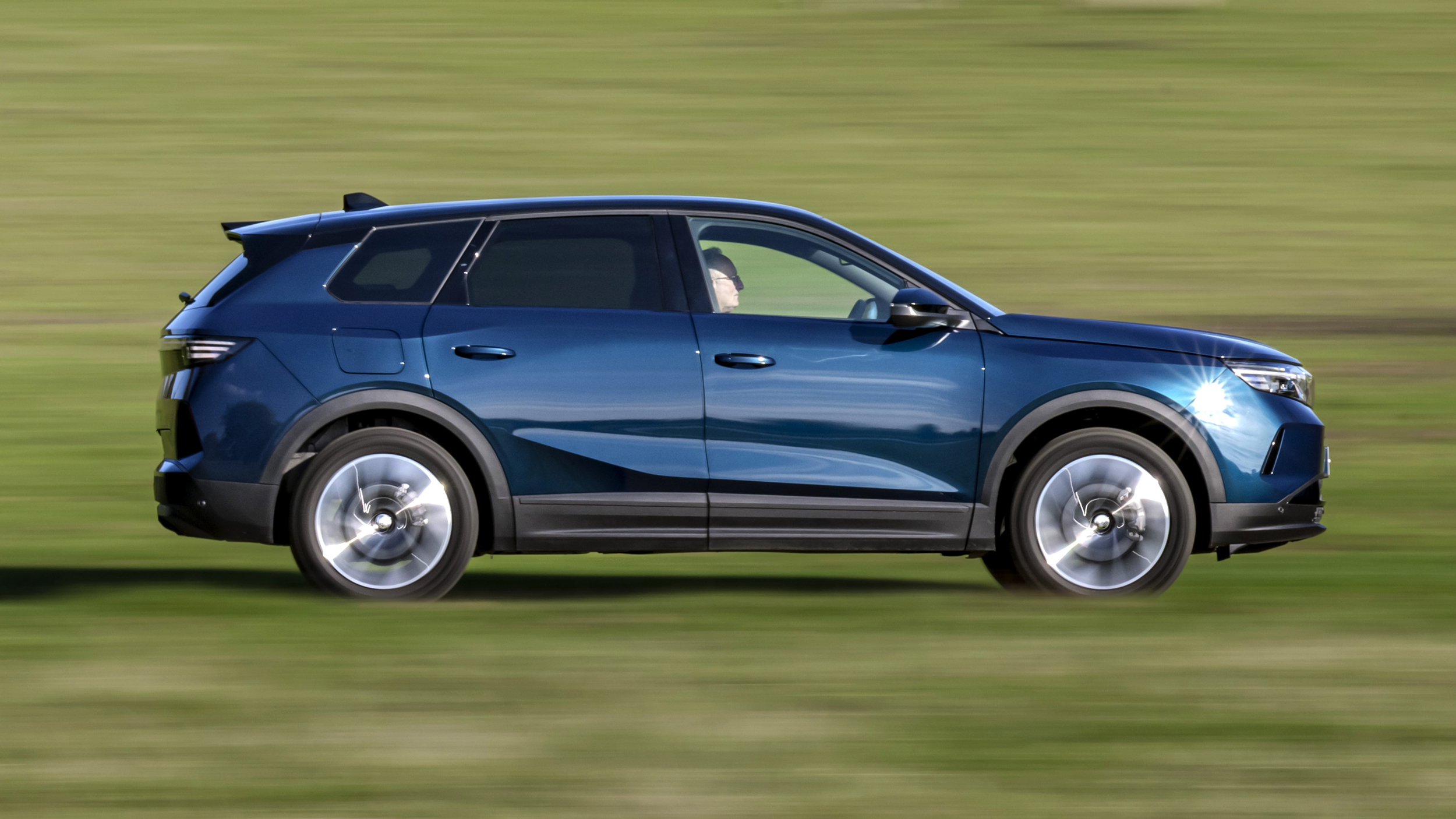 TopGear's Vauxhall Grandland review