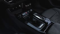 Audi A6 e-tron Avant centre console