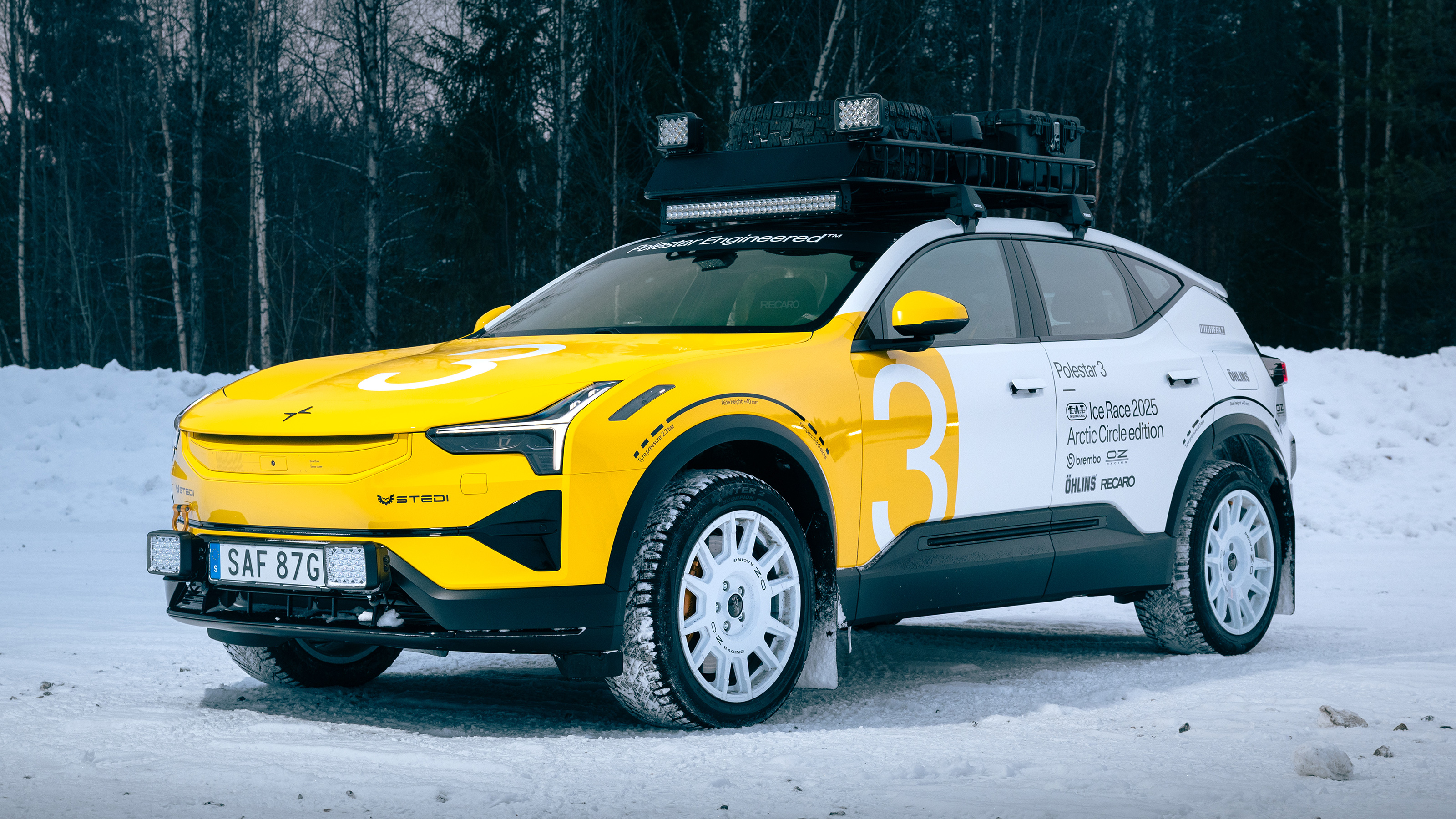 Polestar 3 Arctic Circle front