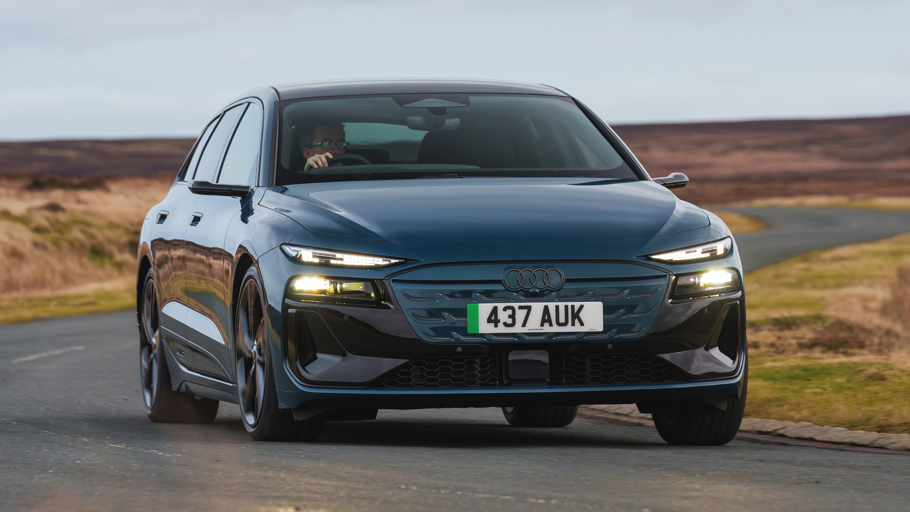 Audi A6 e-tron Avant front