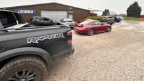 Ford Ranger Raptor, Porsche 996 Carrera 