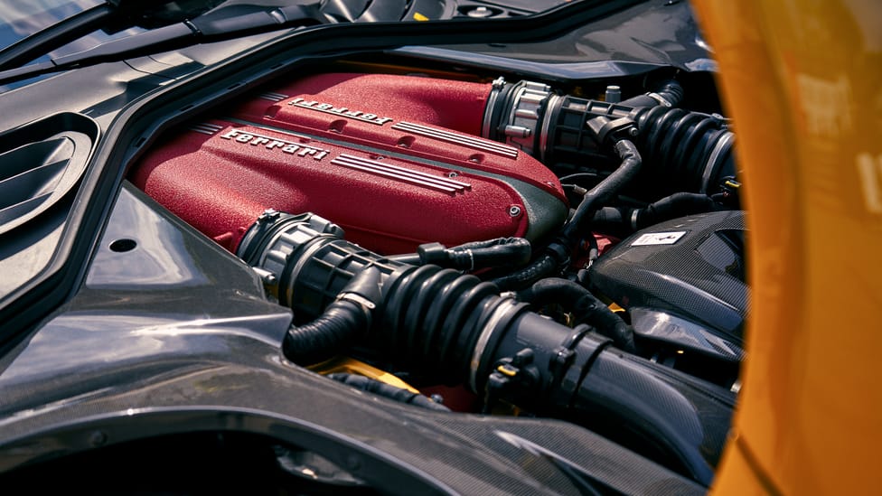 Ferrari 12 Cilindri V12 engine
