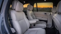 Li L9 middle seats