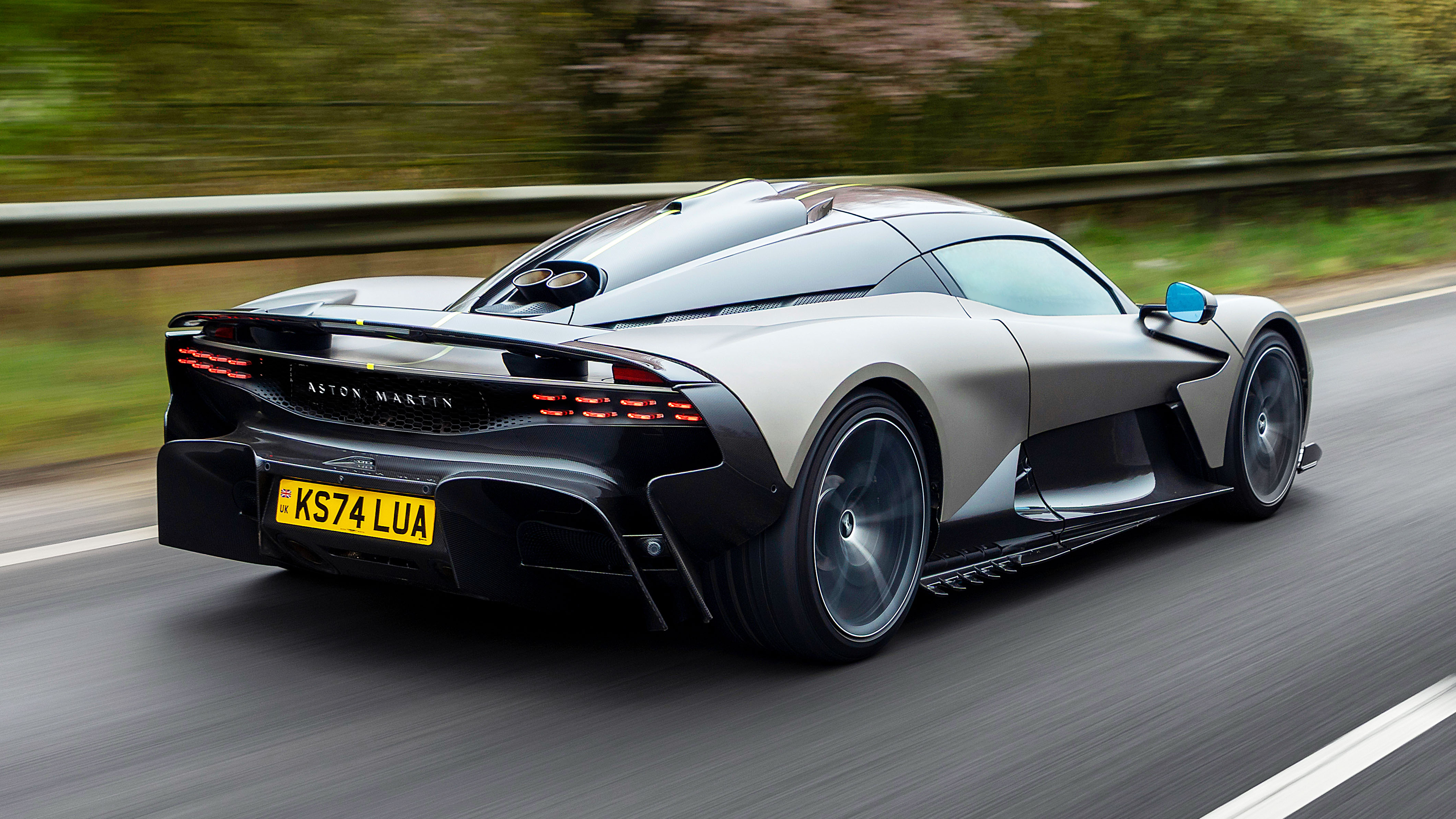 Aston Martin Valhalla 2025