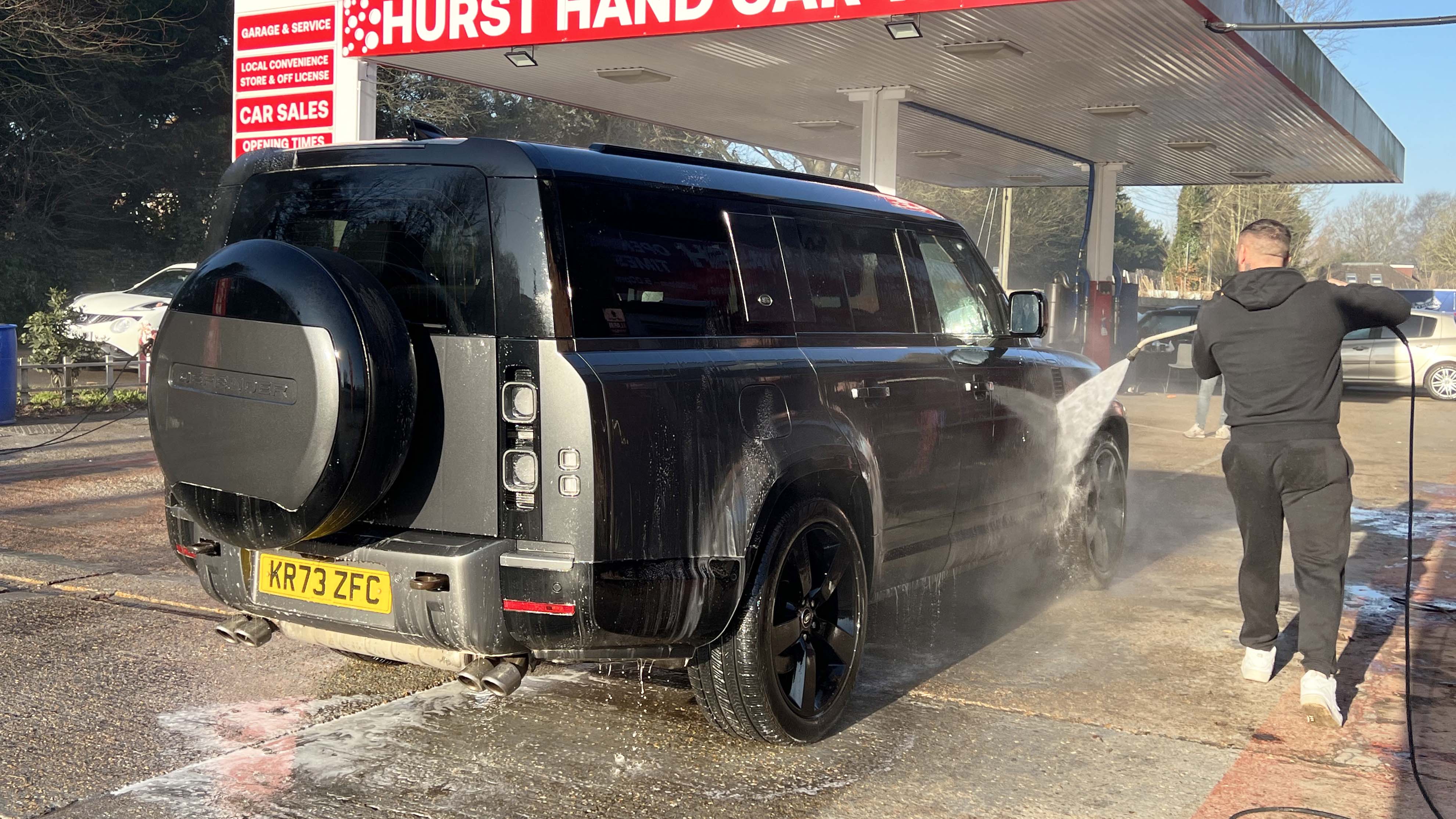 Land Rover Defender 130