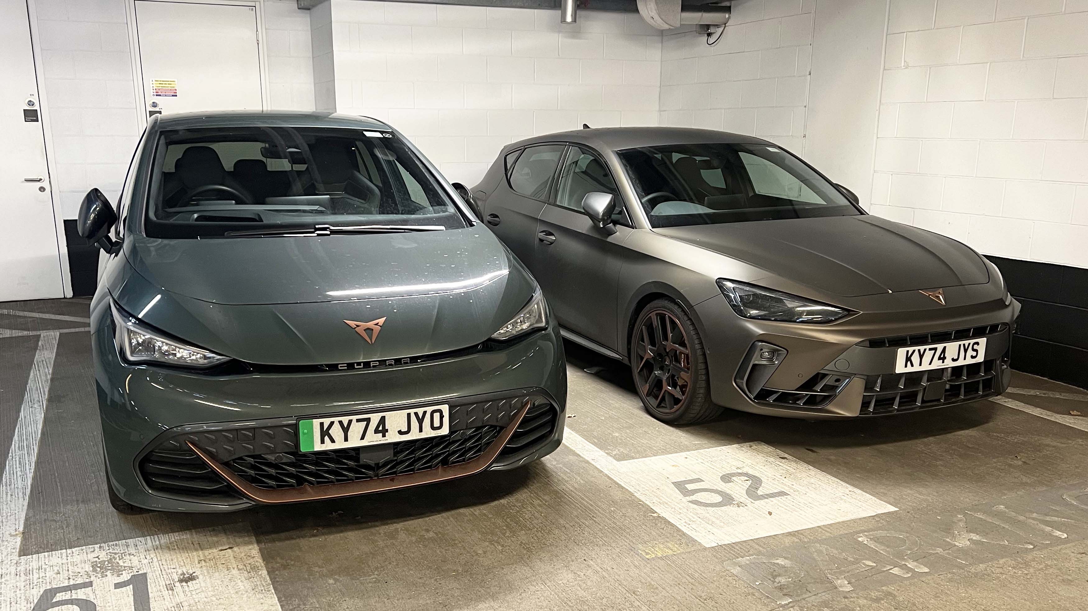 Cupra Born VZ, Cupra Leon 300