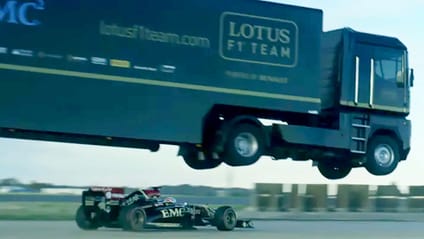Mike Ryan and Martin Ivanov – Renault Magnum jumps F1 car