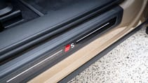 Audi Q5 exterior door sill static