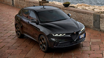 High angled shot of the Alfa Romeo Tonale Intensa, from front