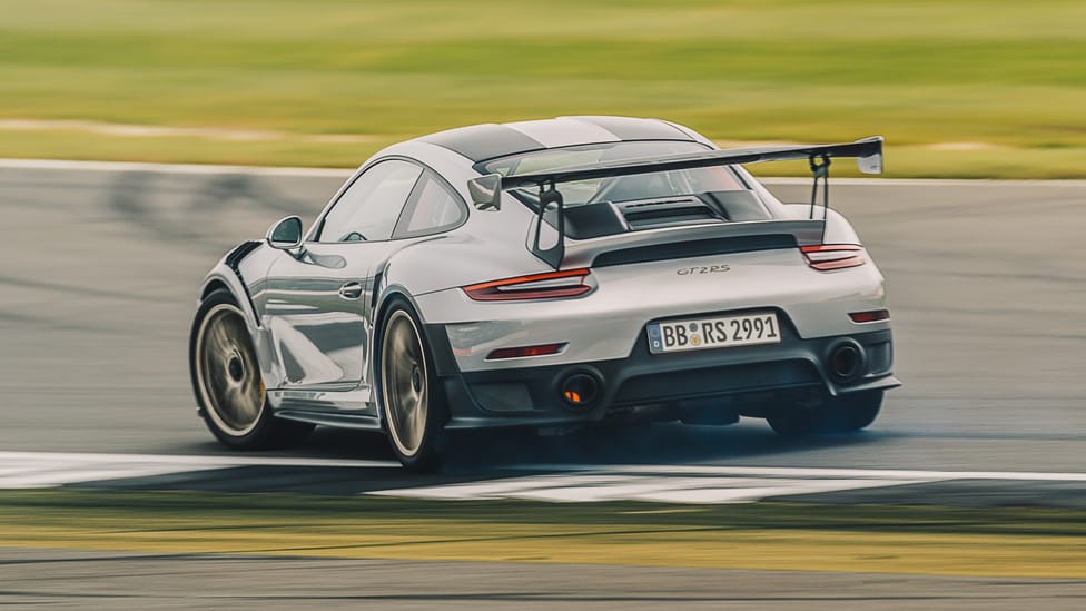 Porsche 911 GT2 RS