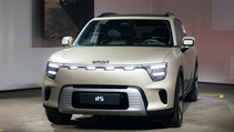 Exterior shot of Smart #5 Premium trim SUV, front