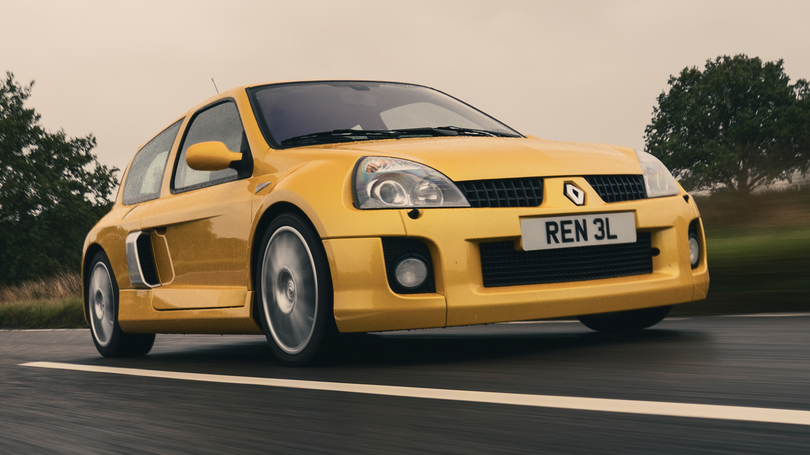 Renault Clio V6
