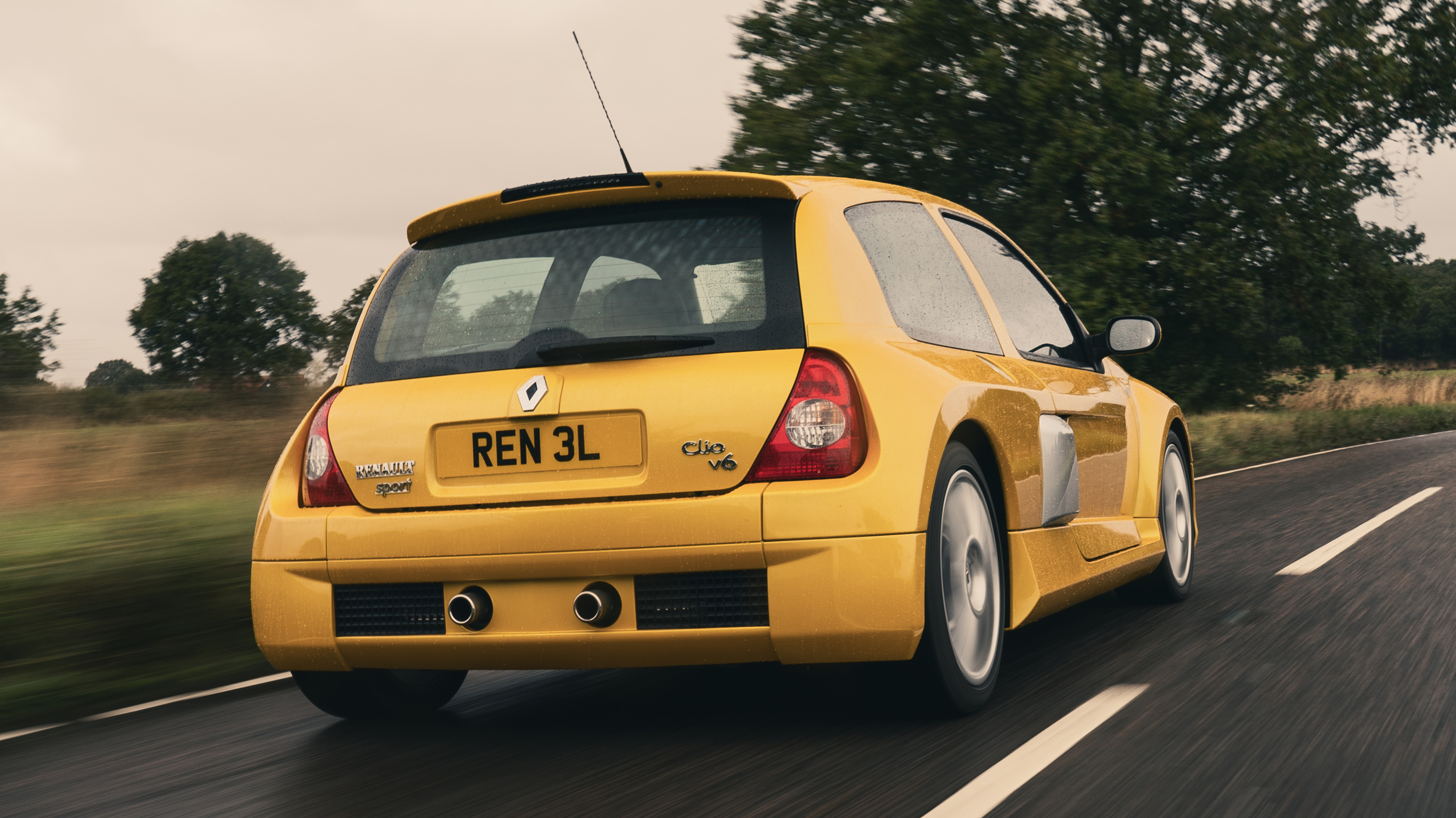 Renault Clio V6