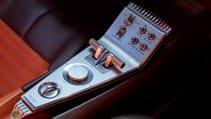 Alfa Romeo 33 Stradale centre console