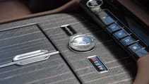 Lincoln Navigator center console