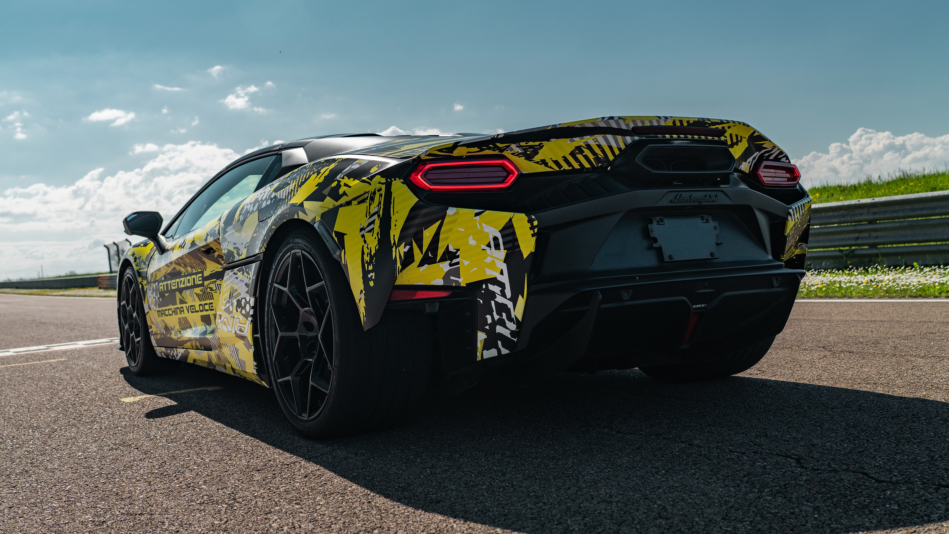 Lamborghini Temerario prototype rear