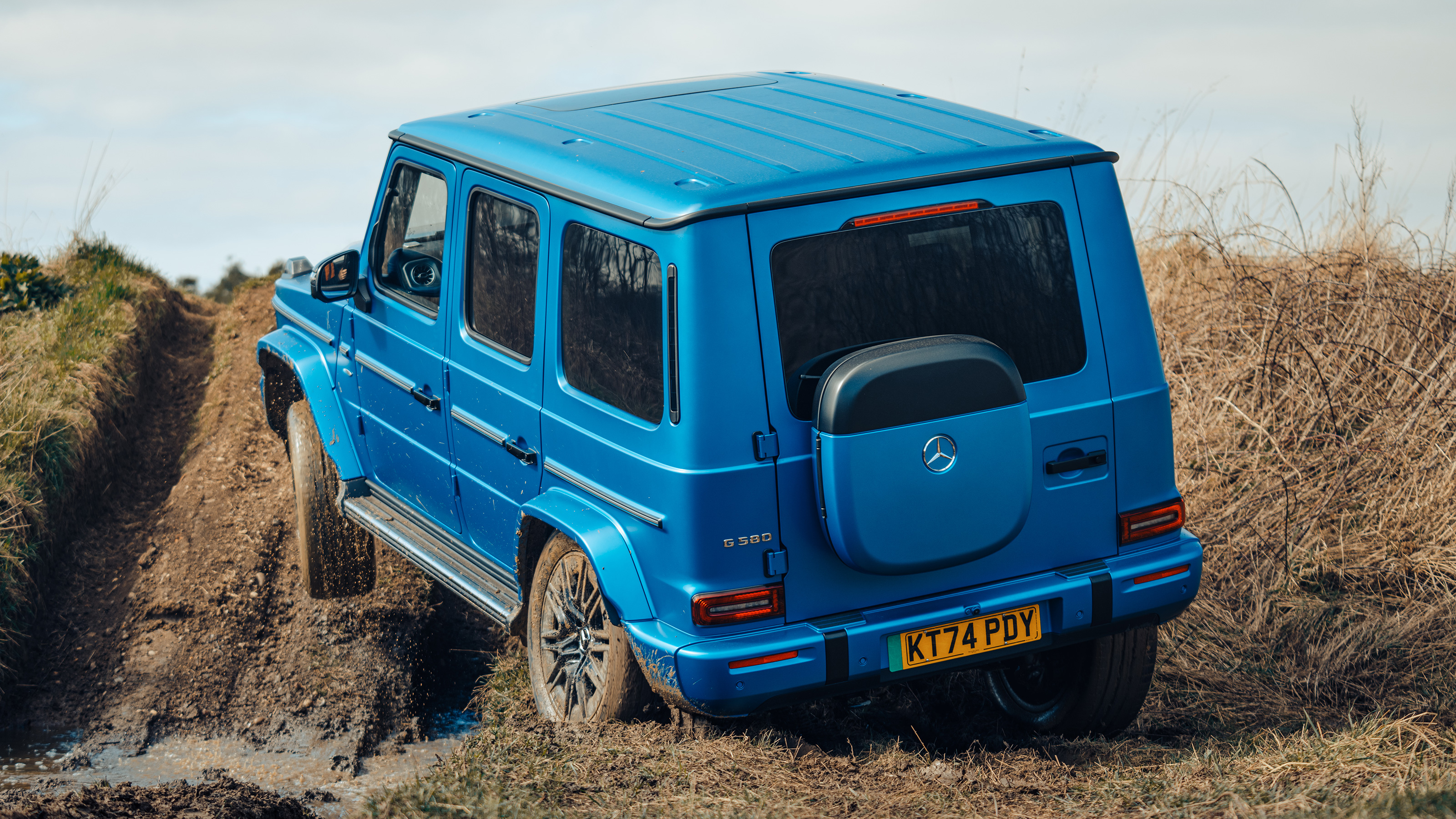 Mercedes-Benz G580 rear