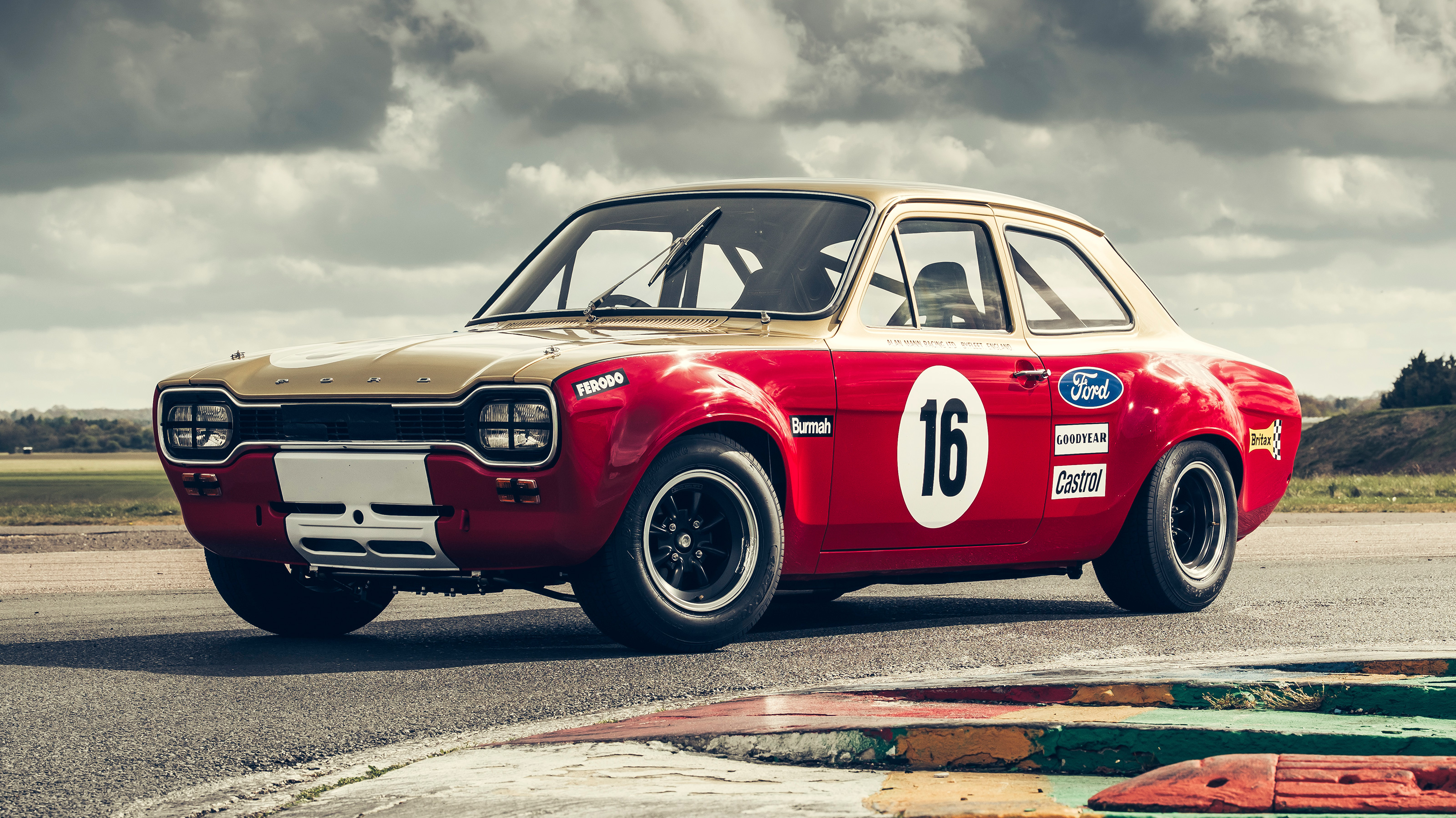 Ford Escort Alan Mann 68 Edition front