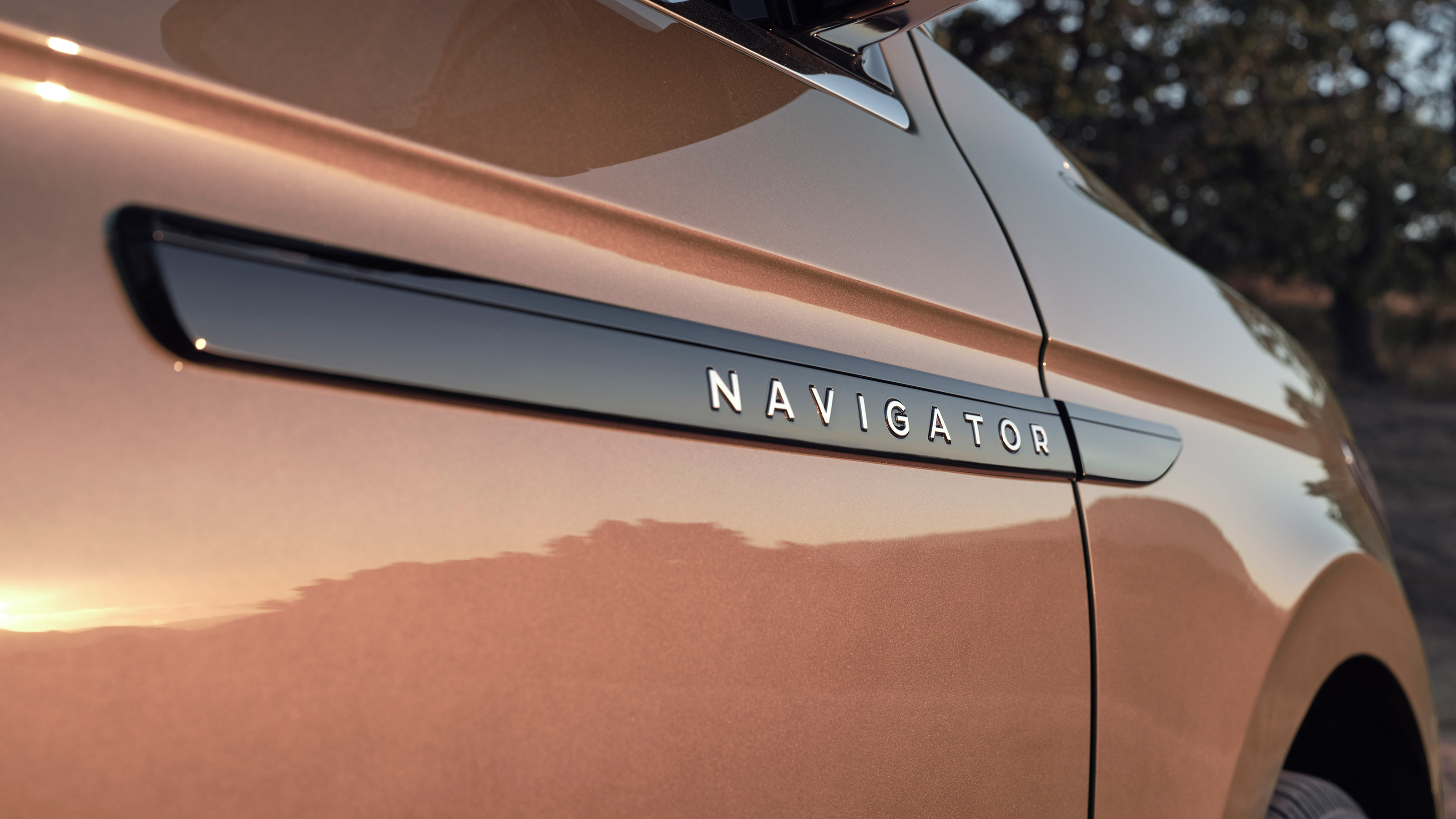Lincoln Navigator badge
