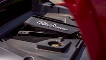 Alfa Romeo 33 Stradale engine