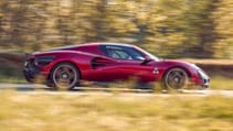 Alfa Romeo 33 Stradale profile