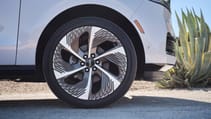 Lincoln Navigator wheel