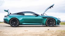 Aston Martin DB12