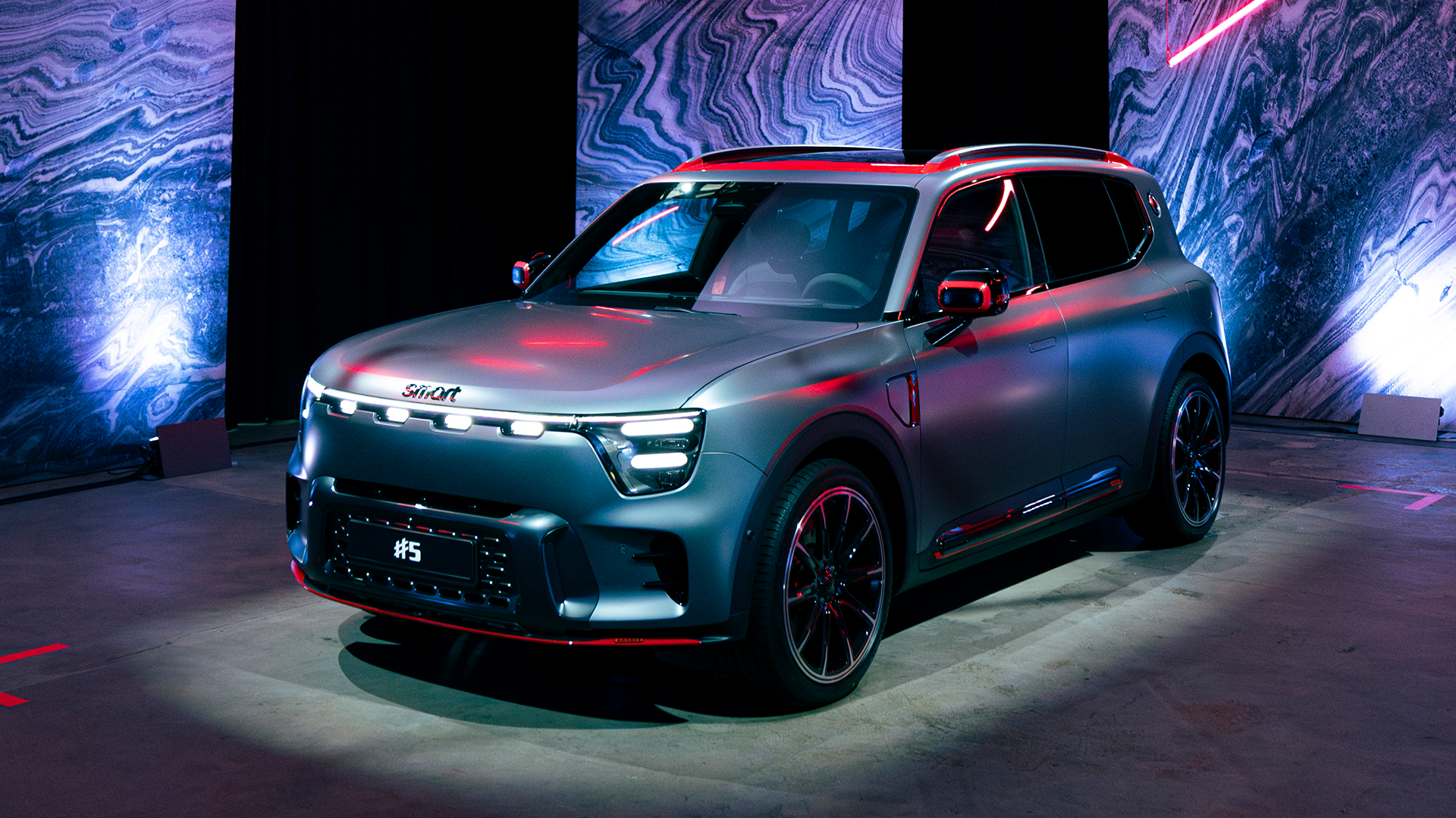 Exterior shot of Smart #5 Brabus, from front three quarter