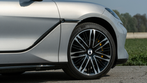 Close-up shot of Denza Z9 GT, rims