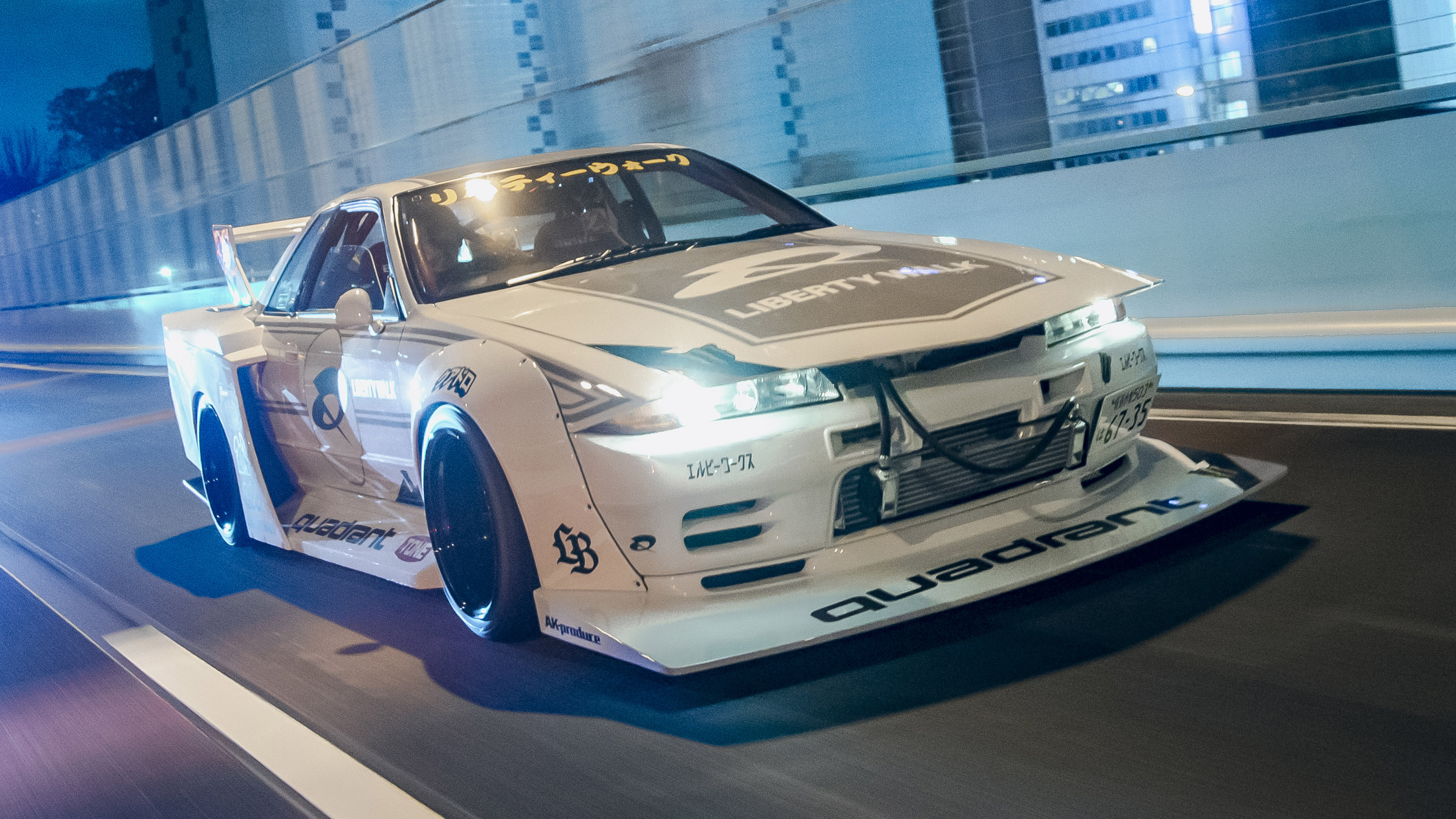 Lando Norris Liberty Walk R32 Skyline Top Gear