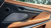 Aston Martin DB12