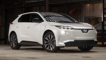 Static shot of the facelifted Subaru Solterra EV SUV