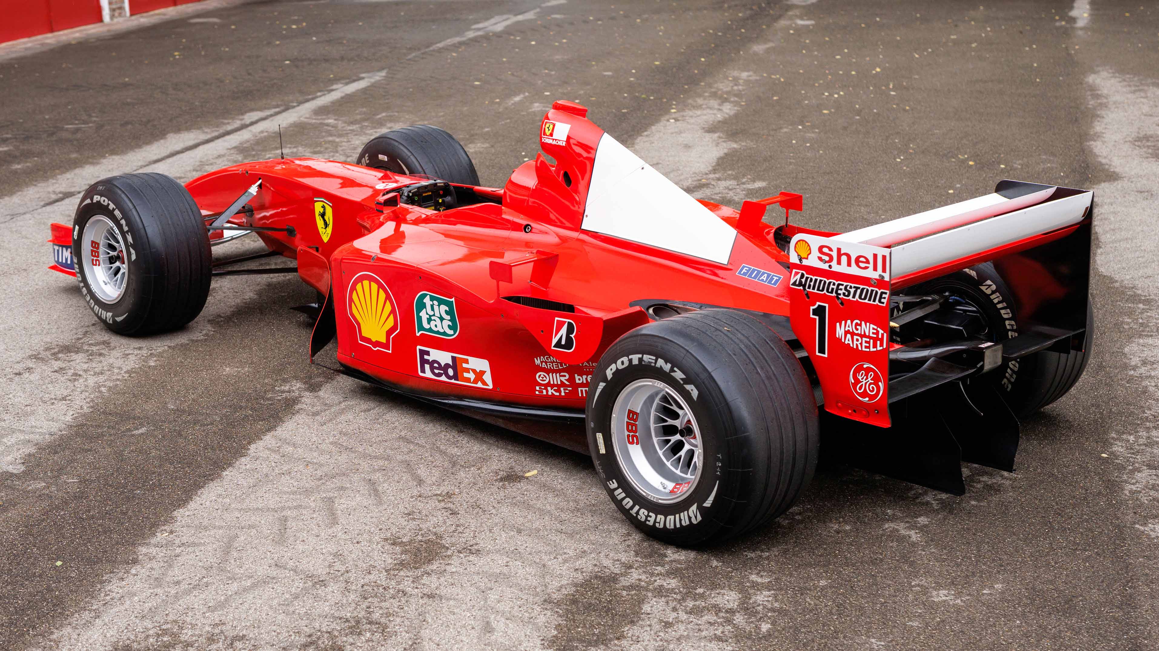 FERRARI KING OF RAIN 2001 M.SCHUMACHER 1/18EME LIMITED EDITION RARE