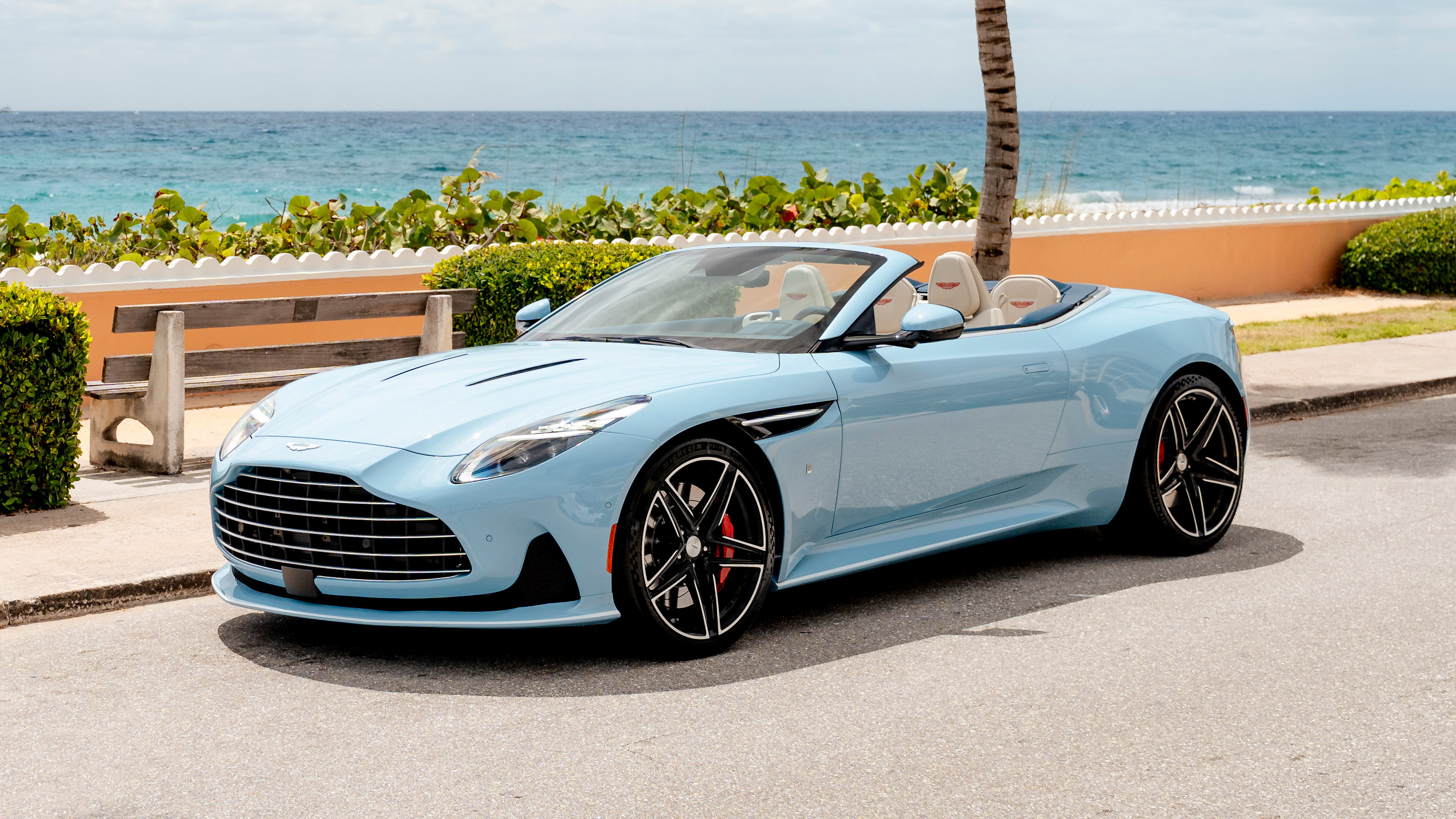 Aston Martin Palm Beach Edition DB12 Volante 