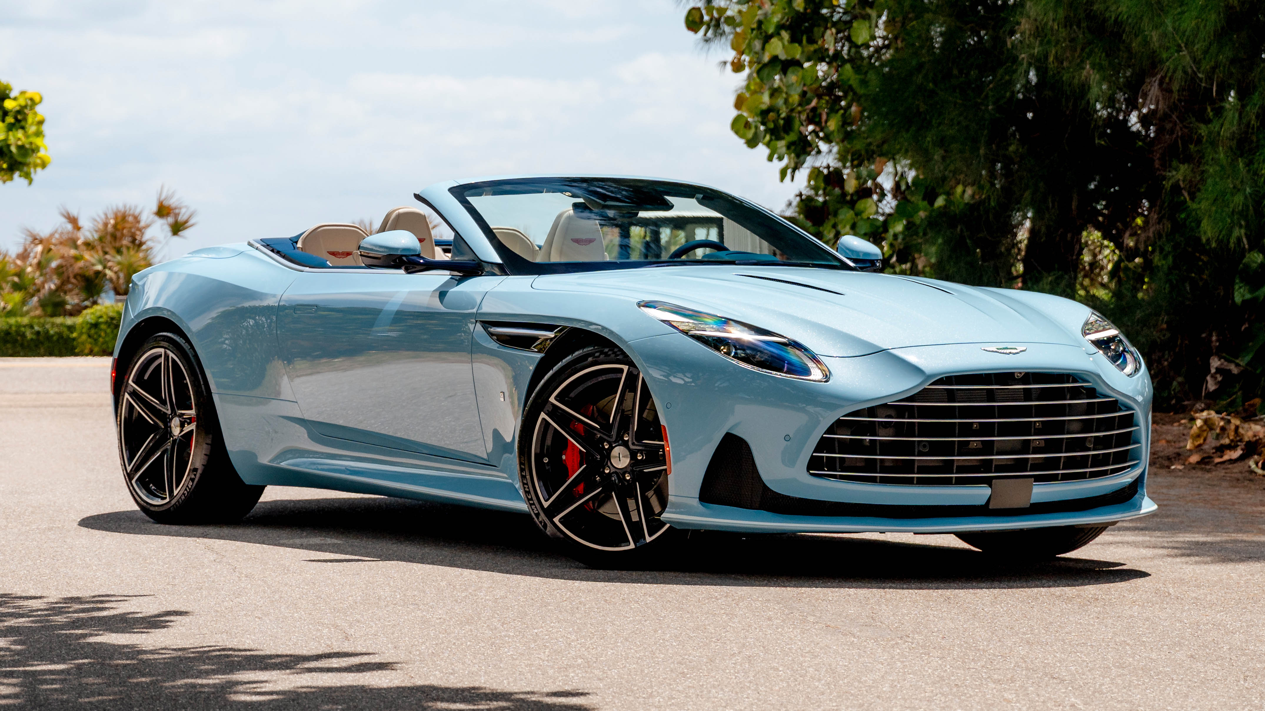 Aston Martin Palm Beach Edition DB12 Volante 