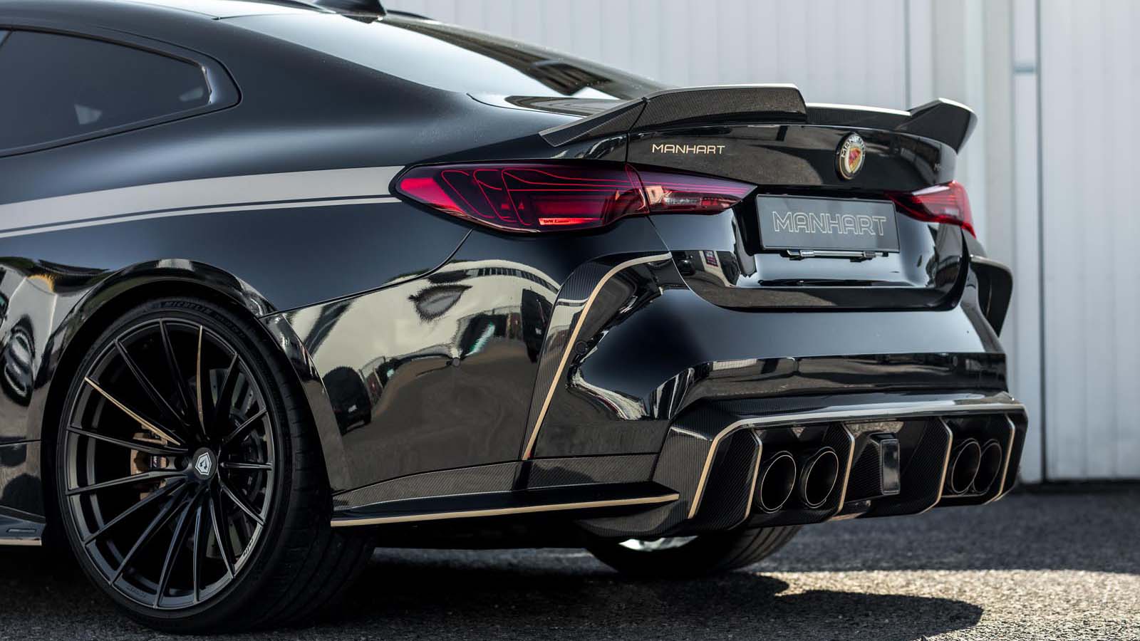 Manhart MH4 900 BMW M4 CSL G82