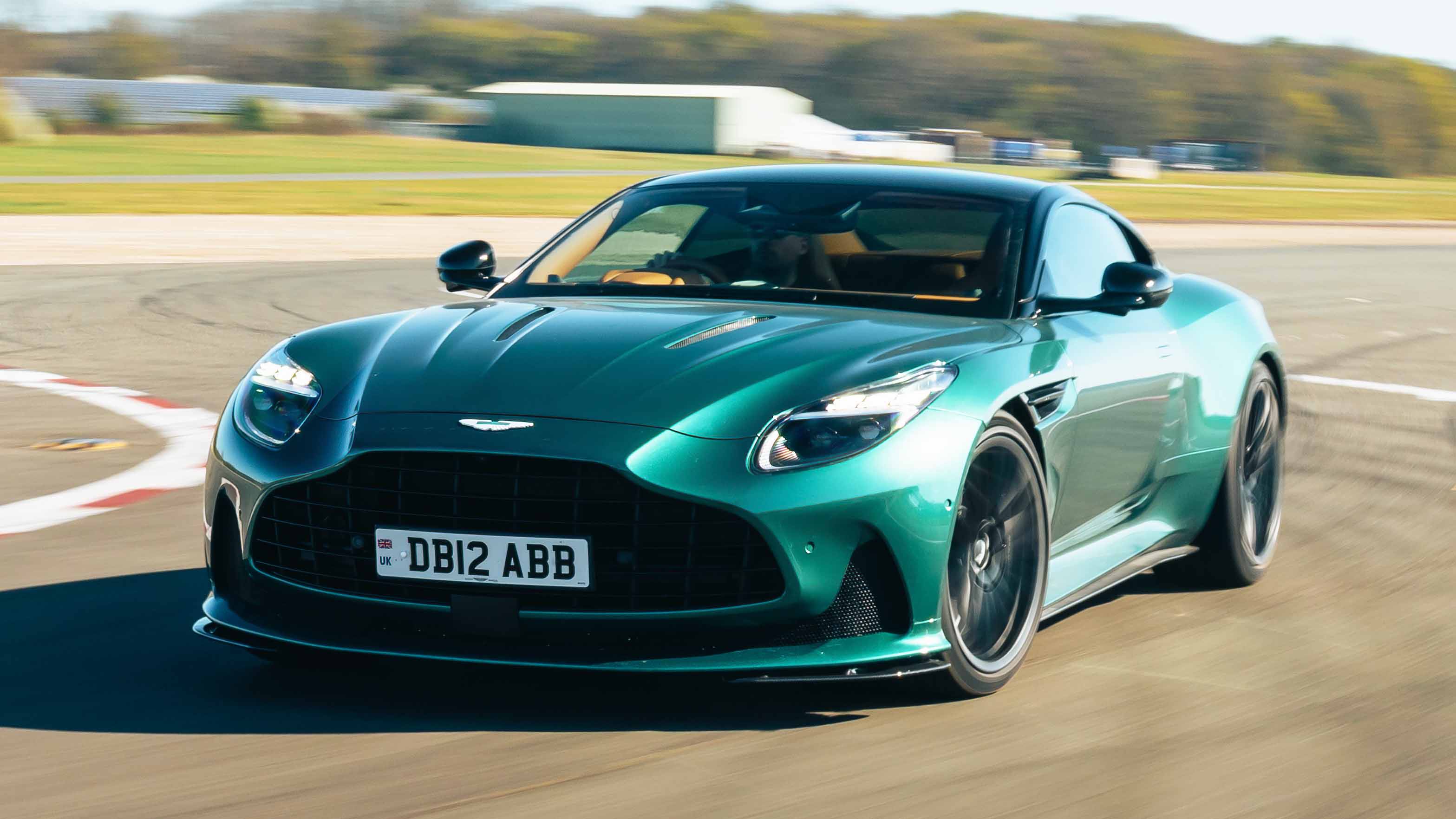 Aston Martin DB12