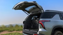 Chevrolet Traverse trunk lid