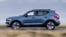 Volvo XC40 exterior side dynamic