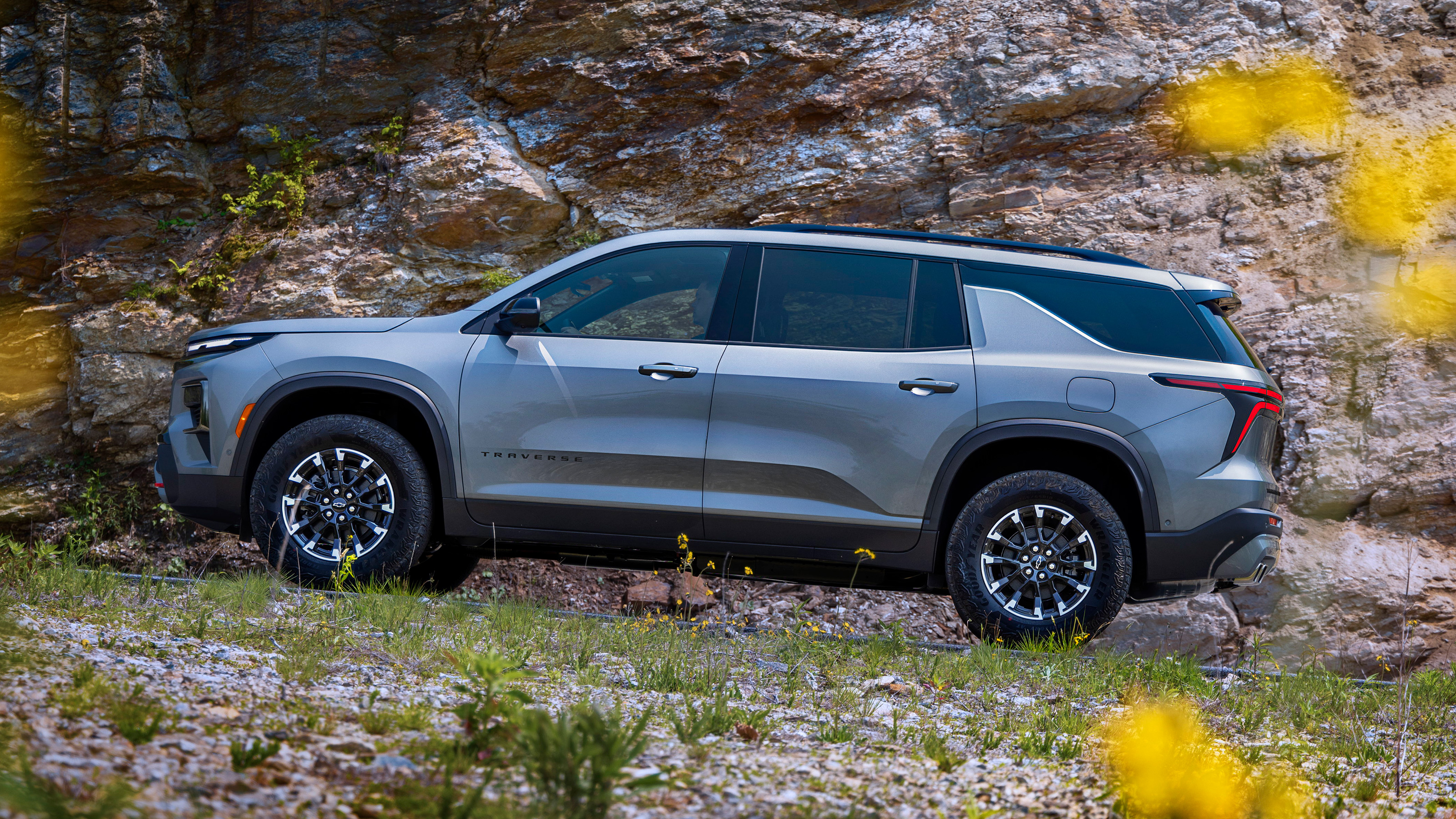 Chevrolet Traverse profile