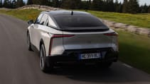 DS No 8 exterior rear three quarter dynamic