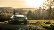 Aston Martin DB12 