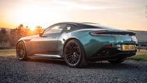 Aston Martin DB12 