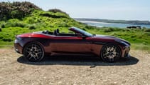 Aston Martin DB12 Volante