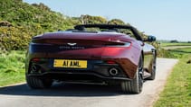 Aston Martin DB12 Volante